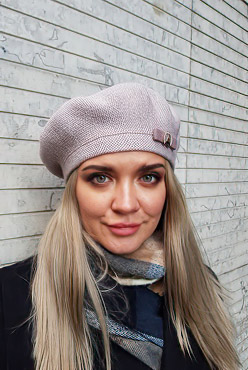 Берет женский бежевый Берет женский бежевый