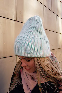 Мятная женская шапка ангора с отворотом Мятная женская шапка ангора с отворотом